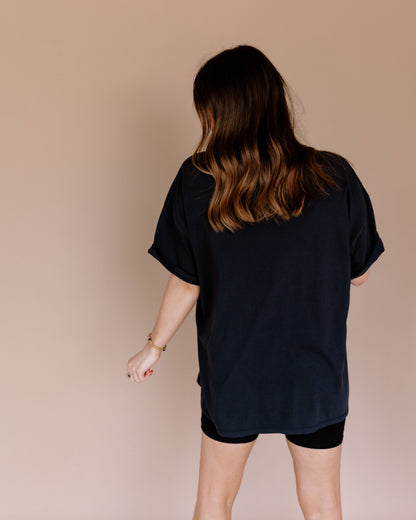 oversized 100% cotton boyfriend tee in black
