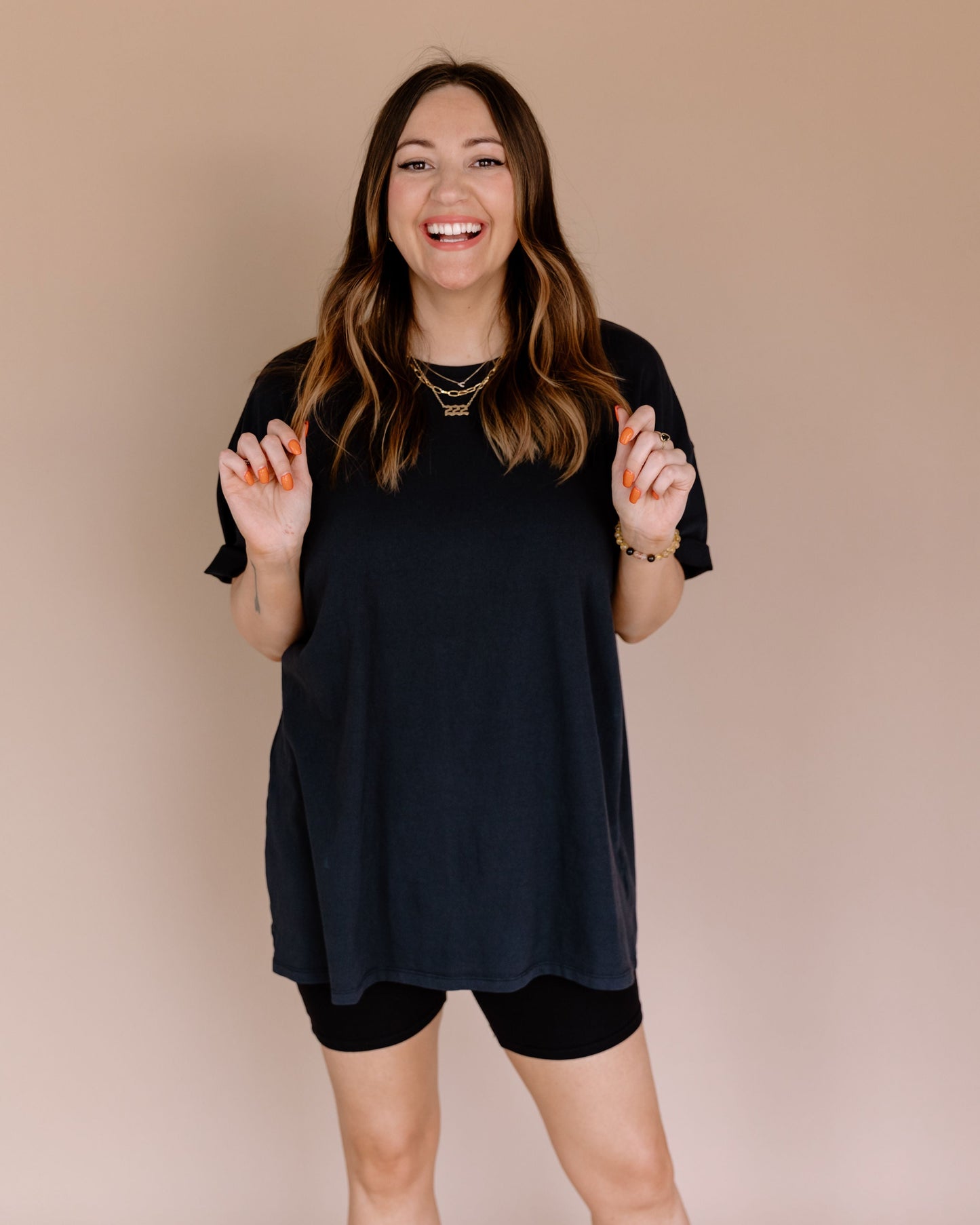 oversized 100% cotton boyfriend tee in black